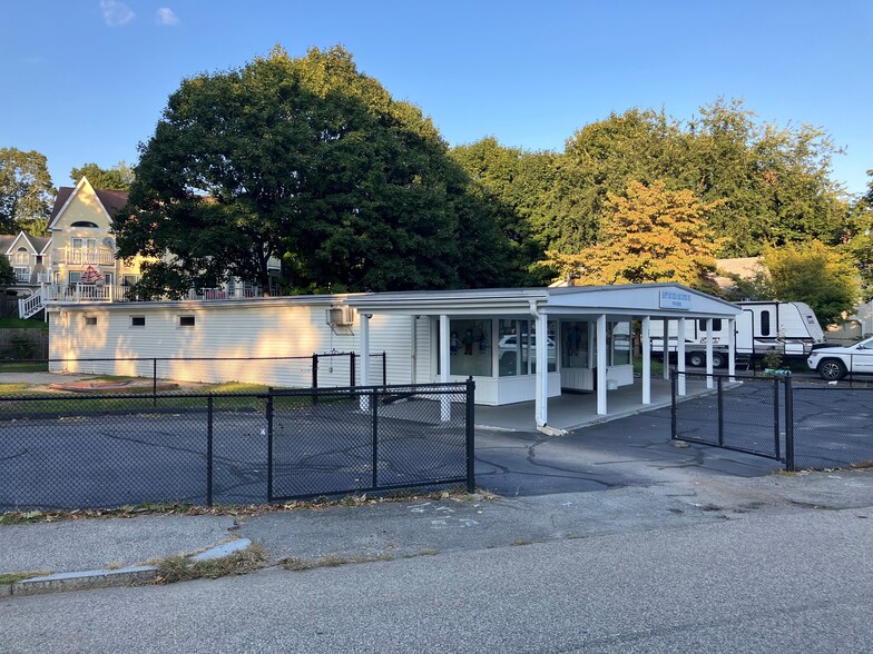 More Photos Of 349 Massasoit Rd, Worcester Daycare Center For Sale