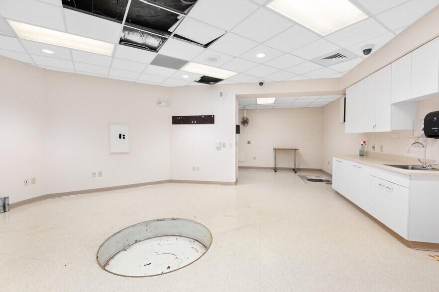 More Photos Of 15394 Kings Hwy, Montross Medical For Sale