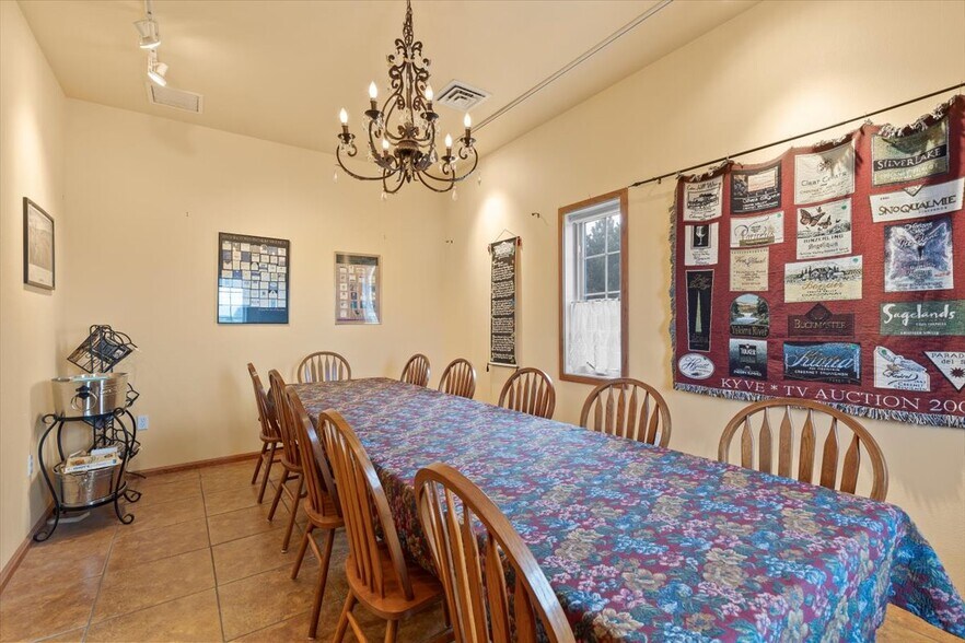 More Photos Of 500 S Bonair Rd, Zillah Winery Vineyard For Sale