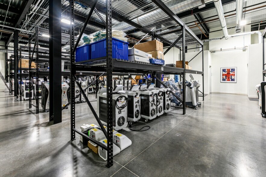 More Photos Of 4383 Forestdale Dr, Park City Warehouse For Lease