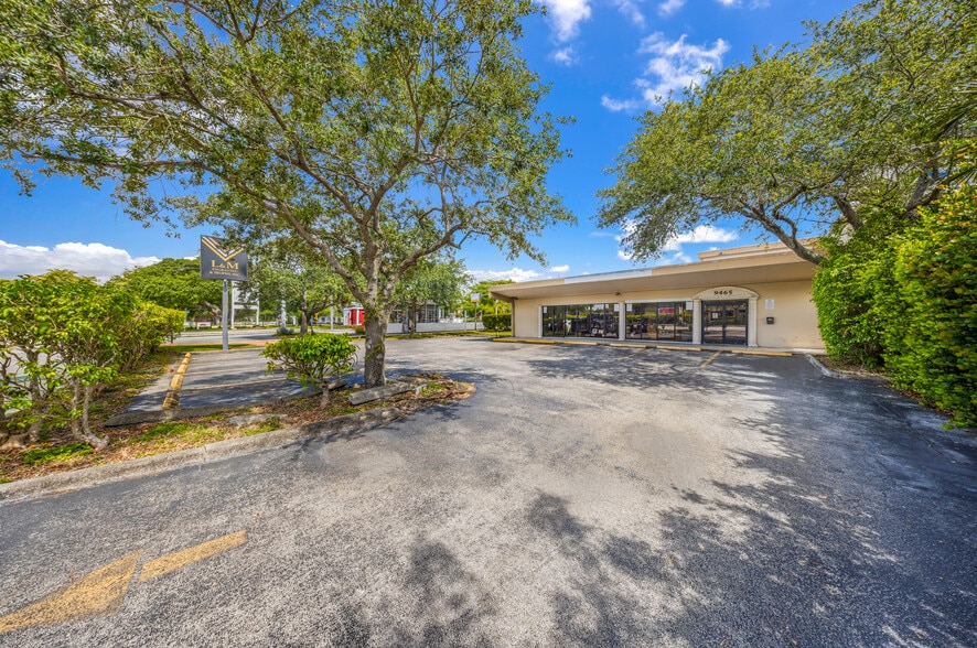 More Photos Of 9465 SW 56th St, Miami Freestanding For Sale