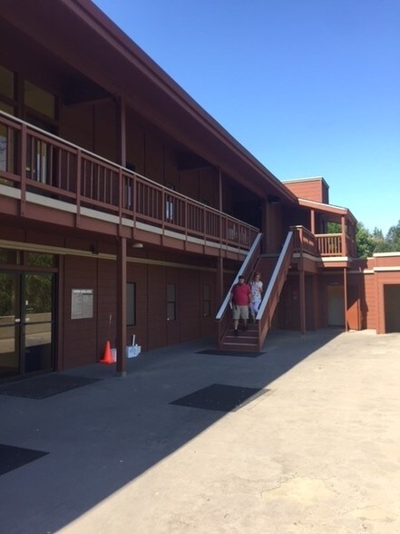 More Photos Of 911 Moraga Rd, Lafayette Medical For Lease