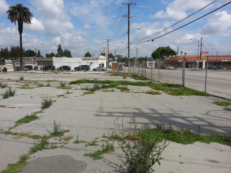 More Photos Of 10699 Long Beach Blvd, Lynwood Land For Lease