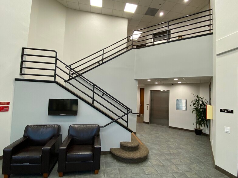 More Photos Of 906 Sycamore Ave, Vista Medical For Lease