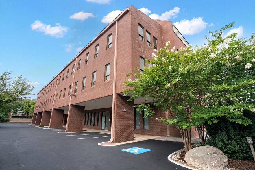 More Photos Of 10505 Judicial Dr, Fairfax Office For Sale