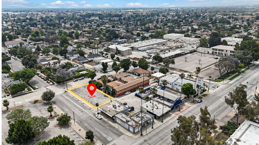 Primary Photo Of 190 E 6th St, Pomona Parking Lot For Sale