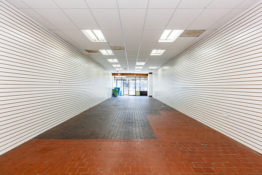 More Photos Of 2640-2650 Mission St, San Francisco Storefront For Lease