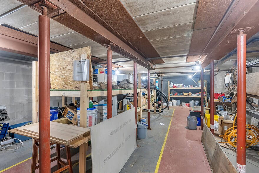 More Photos Of 330 Upton Ave, Battle Creek Warehouse For Sale
