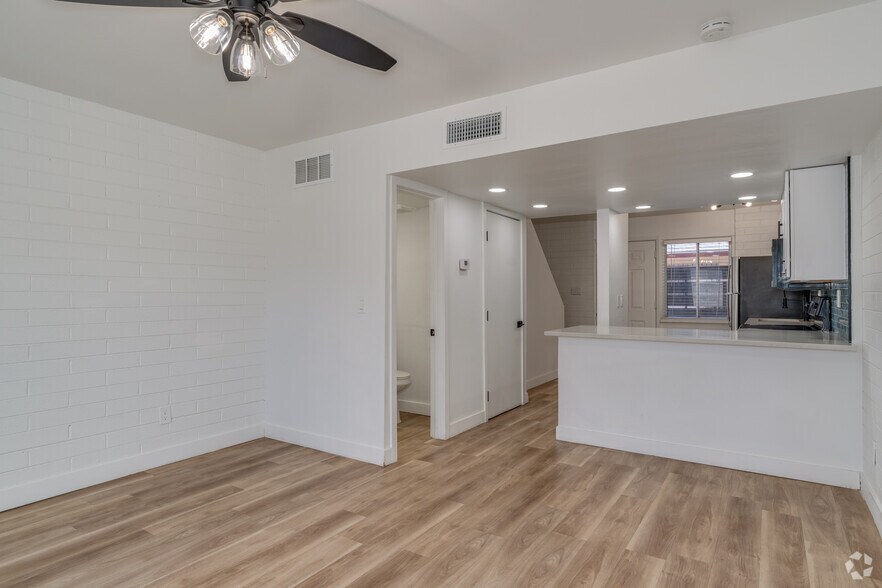 More Photos Of 7320 E Belleview St, Scottsdale Apartments For Sale