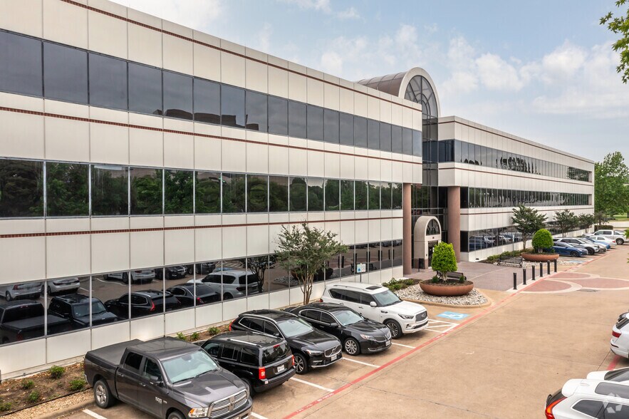 More Photos Of 600 E John Carpenter Fwy, Irving Office For Lease