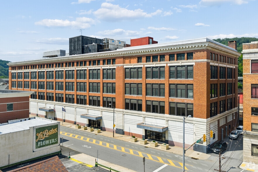 More Photos Of 319 Washington St, Johnstown Office For Sale