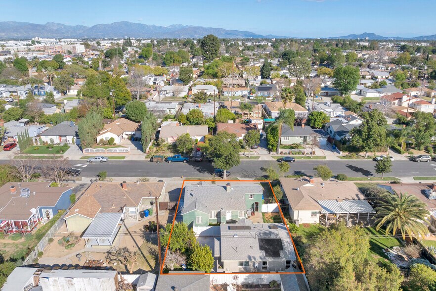 More Photos Of 7445 Amestoy Ave, Van Nuys Apartments For Sale