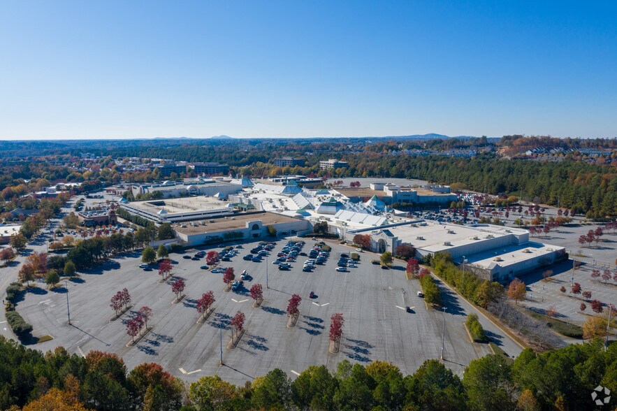 More Photos Of 1000 N Point Cir, Alpharetta Coworking Space