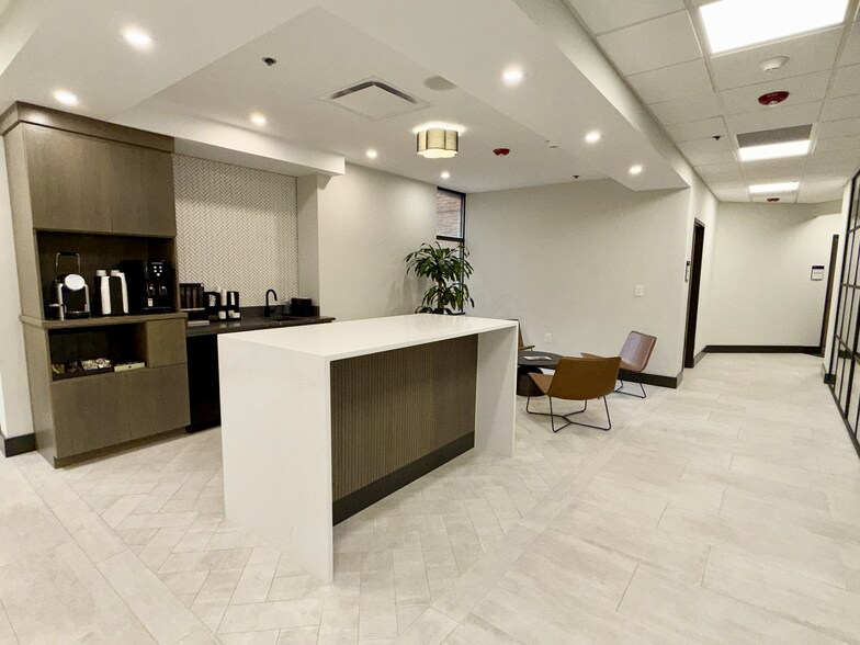 More Photos Of 2265 Roswell Rd, Marietta Medical For Lease
