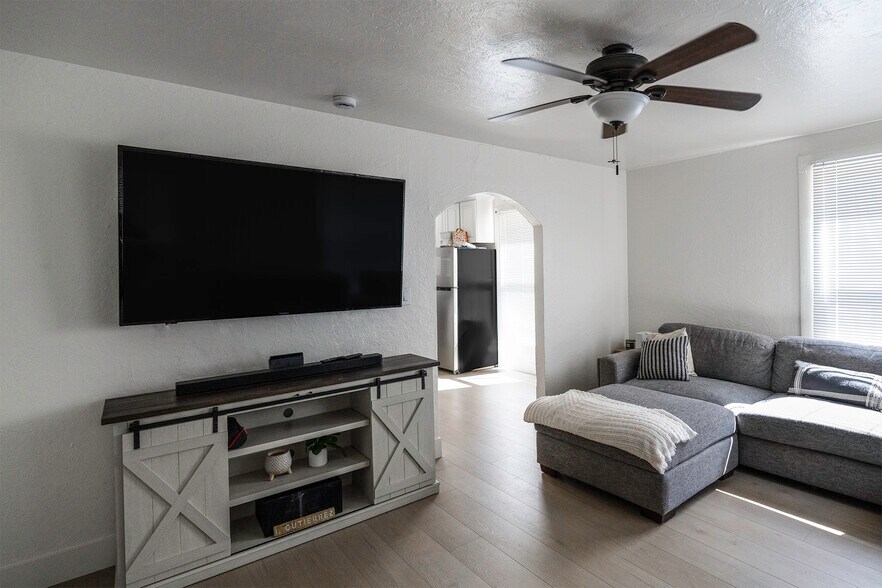 More Photos Of 111-121 Elliot St, Woodland Apartments For Sale