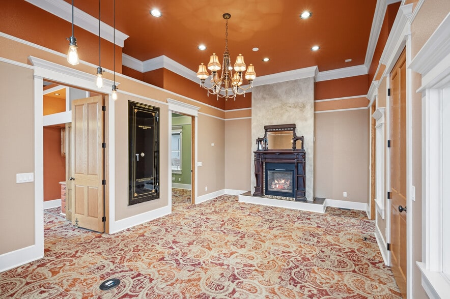 More Photos Of 101 S Big Horn Ave, Moorcroft Flex For Sale