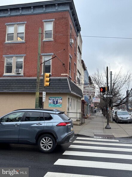 More Photos Of 443 W Girard Ave, Philadelphia Storefront Retail Office For Lease