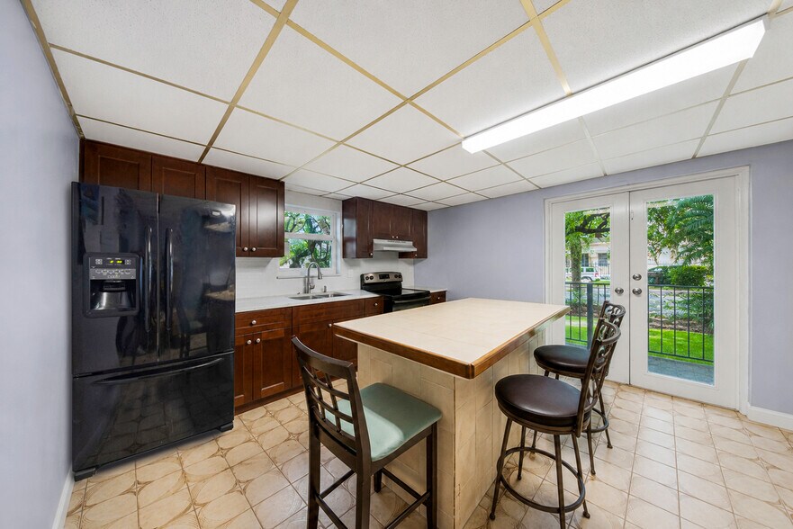 More Photos Of 840-858 NW 4th St, Miami Apartments For Sale