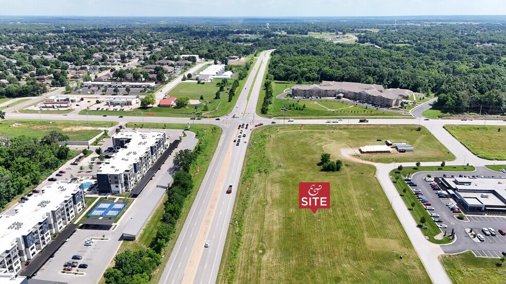 More Photos Of 4100 Wilson Creek Marketplace Rd, Battlefield General Retail For Lease