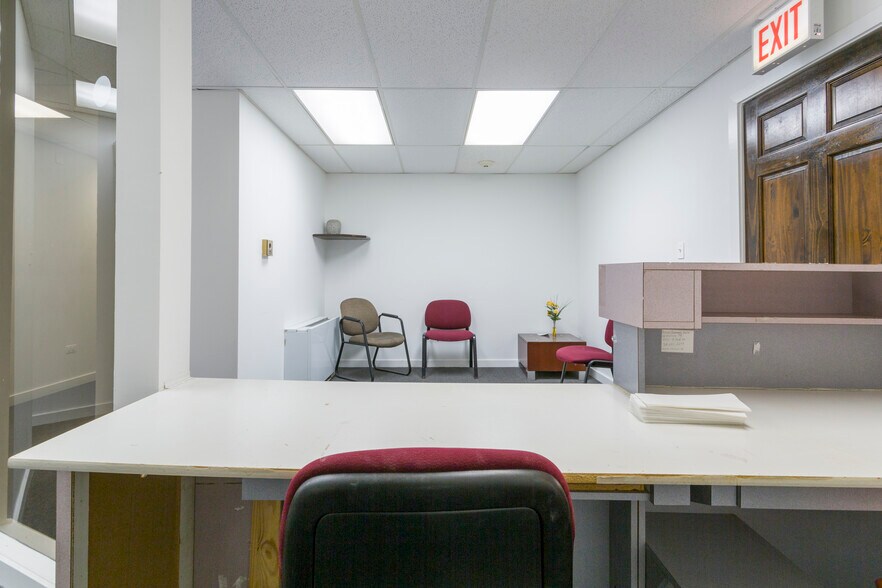 More Photos Of 1835 N 19th Ave, Melrose Park Medical For Lease