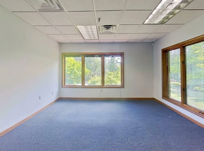 More Photos Of 135 Folly Mill Rd, Seabrook Office Residential For Sale
