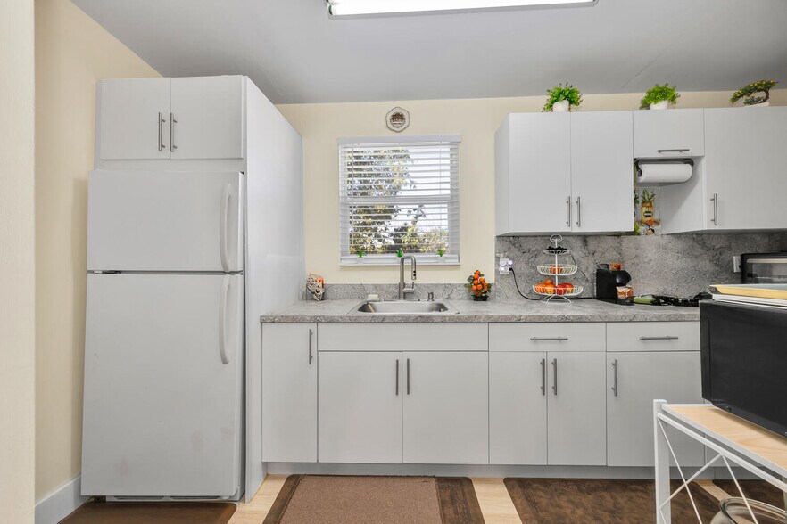 More Photos Of 1362 SW 2nd St, Miami Apartments For Sale