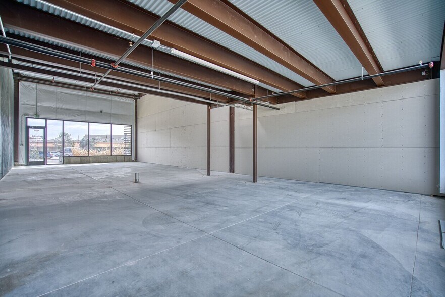 More Photos Of 11411 Business Park Cir, Firestone Showroom For Sale