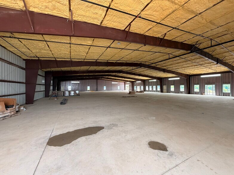 More Photos Of 3127 E Howard Ln, Manor General Retail For Sale