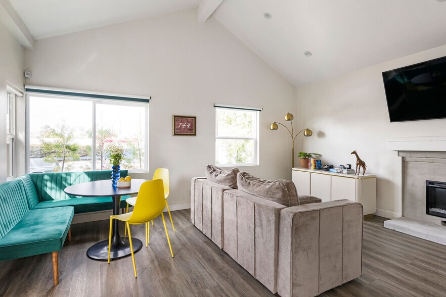 More Photos Of 510 Toledo St, Los Angeles Specialty For Sale