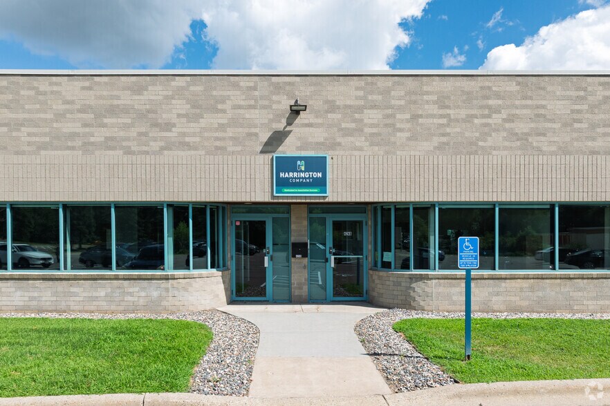 More Photos Of 4200-4250 Park Glen Rd, Saint Louis Park Light Manufacturing For Lease