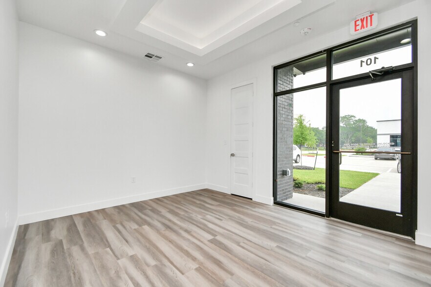 More Photos Of 4807 Sugar Grove Blvd, Stafford Medical For Lease