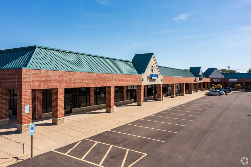 More Photos Of 19-75 S Randall Rd, North Aurora Unknown For Lease