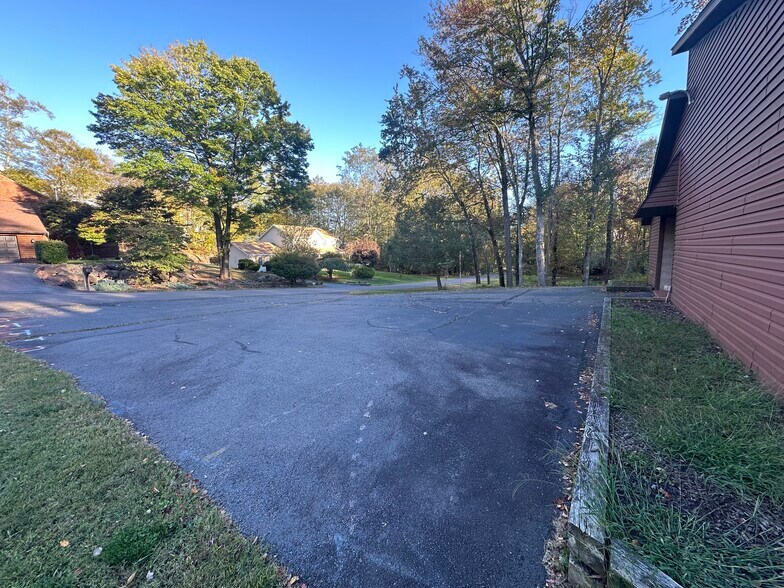 More Photos Of 50 E Woodhaven Dr, White Haven Office For Sale