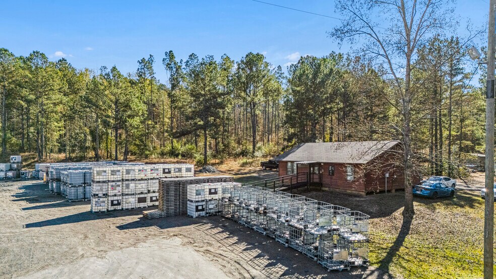 More Photos Of 508 Industrial Blvd, Atlanta Industrial For Sale