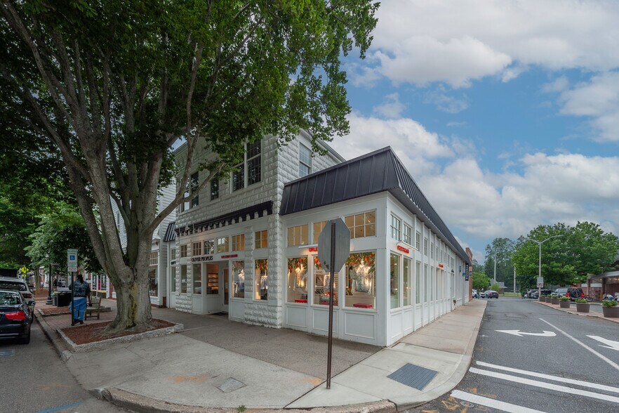 More Photos Of 55 Newtown Ln, East Hampton Storefront Retail Residential For Sale