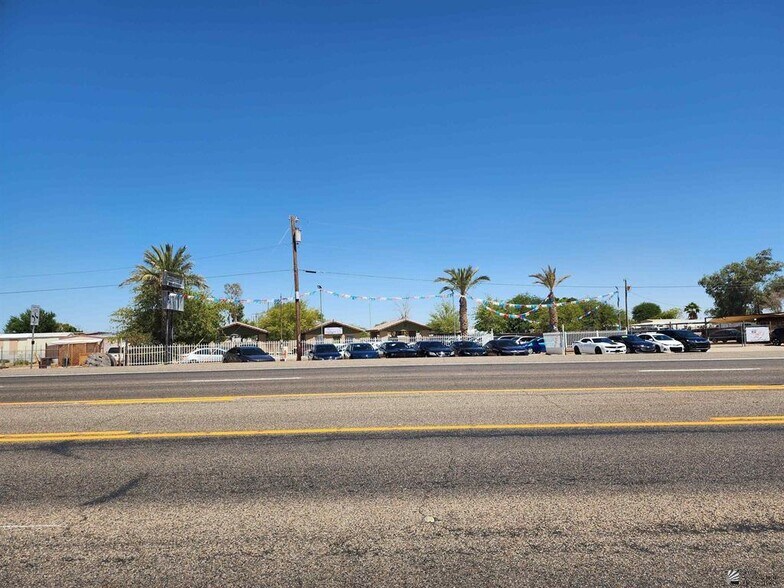 More Photos Of 14794 Avenue B, Somerton Auto Dealership For Sale