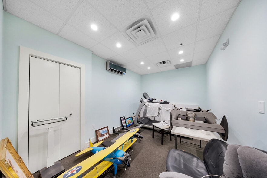 More Photos Of 12240 SW 128th Ct, Miami Warehouse For Sale