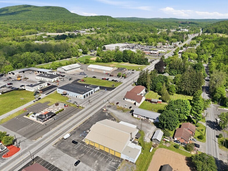 More Photos Of 2889 PA-611, Tannersville General Retail For Sale