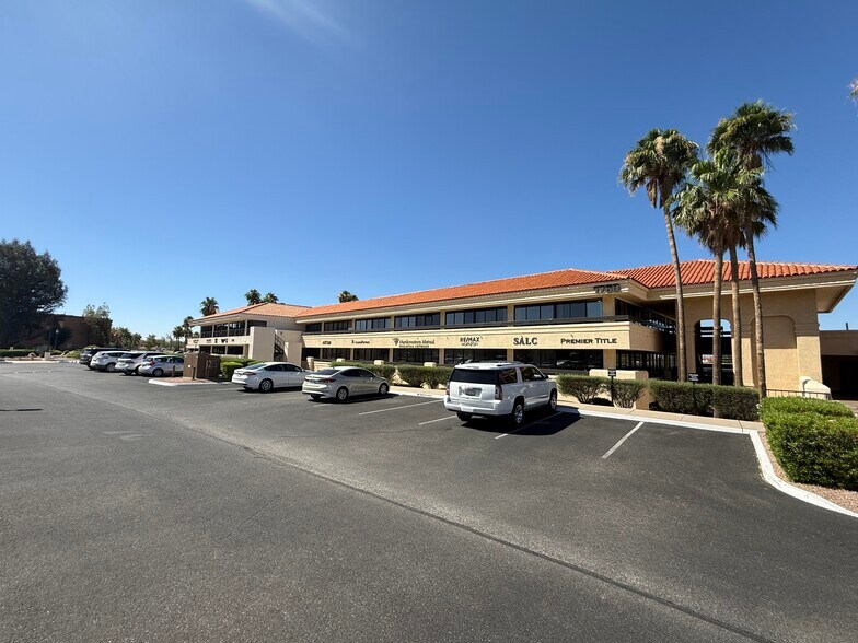 More Photos Of 1820 E River Rd, Tucson Unknown For Lease