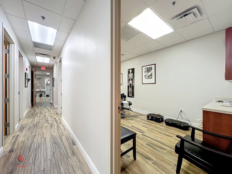 More Photos Of 1507 S Hiawassee Rd, Orlando Medical For Lease