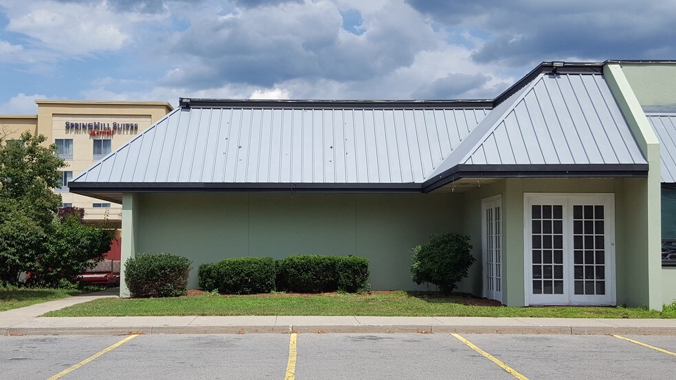 More Photos Of 1343 Central Ave, Colonie Restaurant For Sale