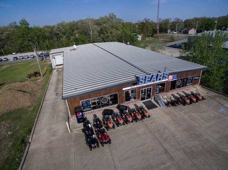 Primary Photo Of 720 S Westwood Blvd, Poplar Bluff Showroom For Sale
