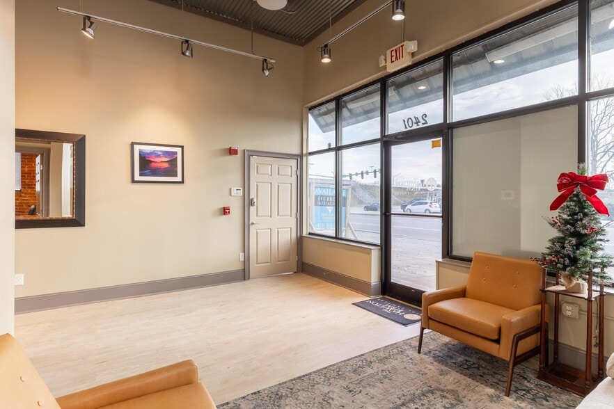 More Photos Of 2401 Broad Street, Chattanooga Office For Sale