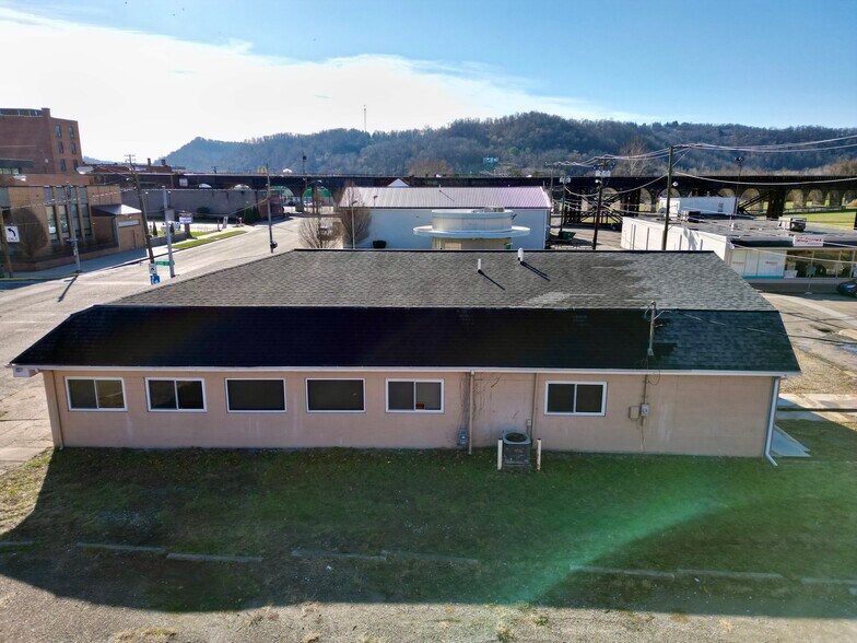 More Photos Of 3201 Guernsey St, Bellaire Office For Sale