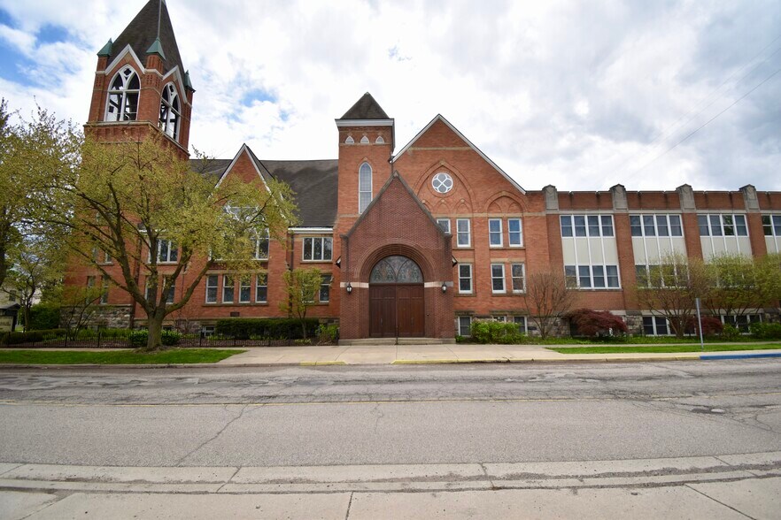 Primary Photo Of 209 Washtenaw Rd, Ypsilanti Specialty For Lease