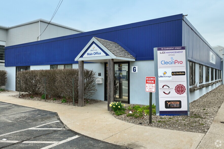 More Photos Of 18 Sargent St, Gloucester Warehouse For Lease