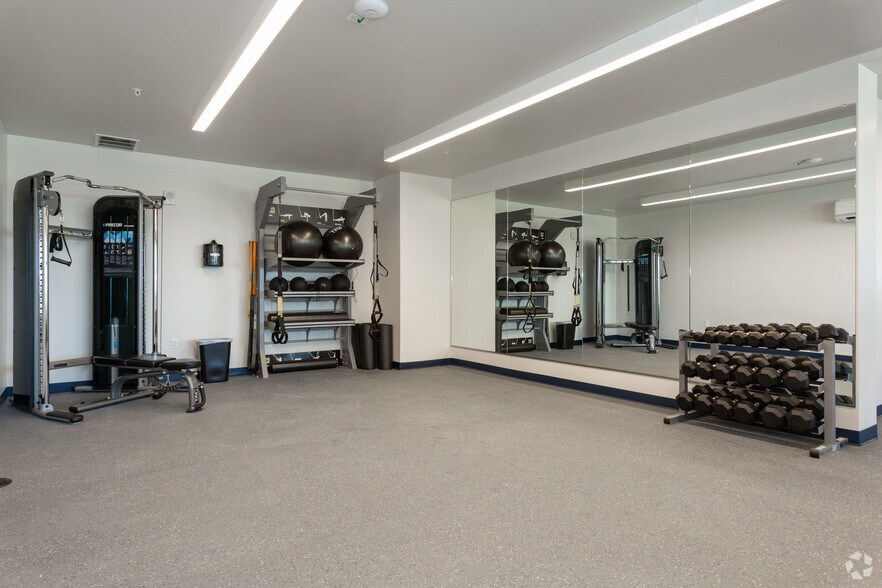 More Photos Of 700 Waterfront Way, Vancouver Apartments For Lease
