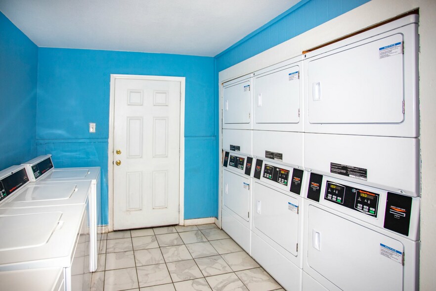 More Photos Of 2850 Clydedale Dr, Dallas Apartments For Sale