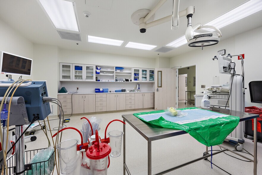 More Photos Of 3610 N University Dr, Nacogdoches Healthcare For Sale