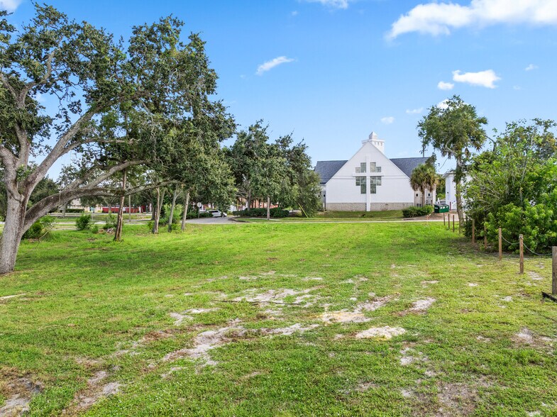 More Photos Of 433 King St, Cocoa Land For Sale